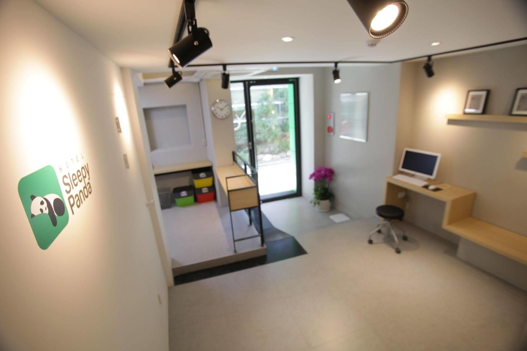 Hotel Sleepy Panda Streamwalk Seoul Jongno Экстерьер фото