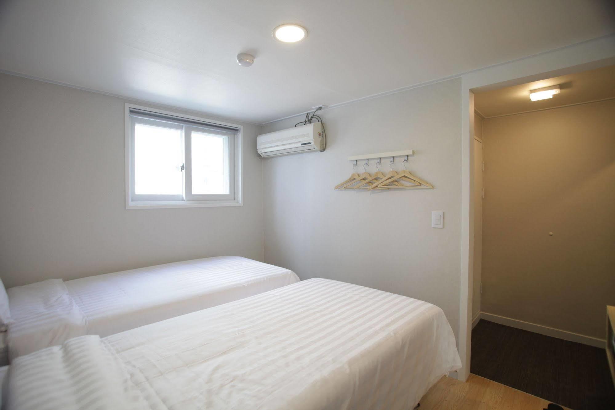 Hotel Sleepy Panda Streamwalk Seoul Jongno Экстерьер фото